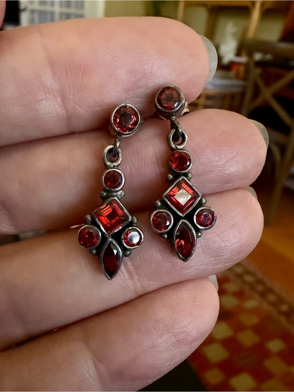 Red Crystal Drop Earrings - Vintage-Inspired Women Jewelry